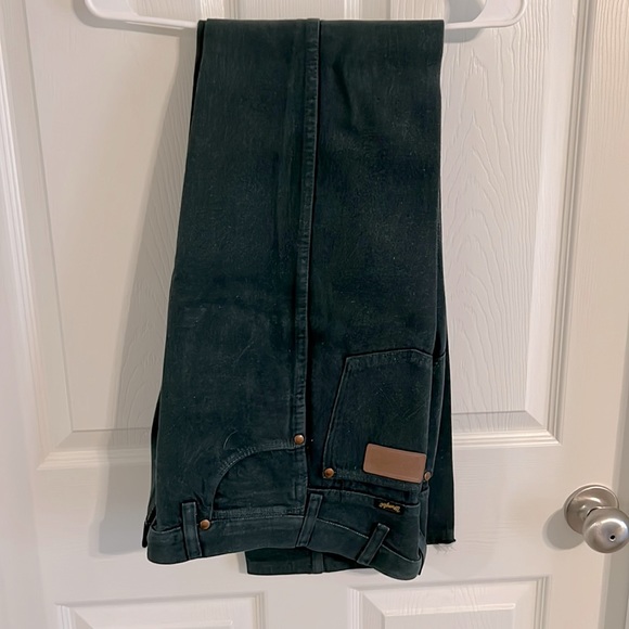 Womens Green Wranglers - Picture 1 of 5